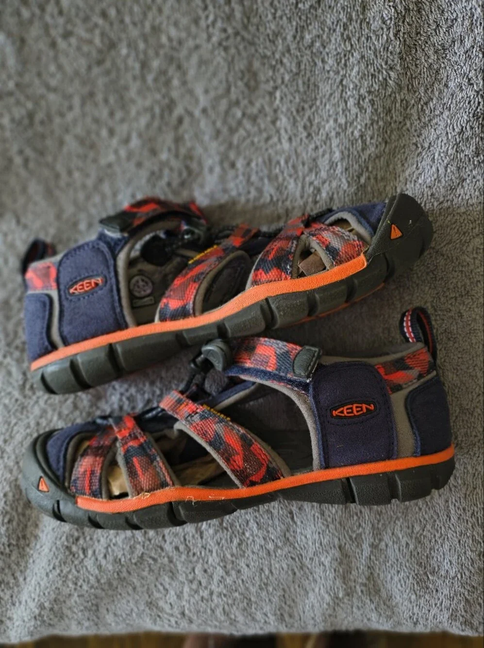 Keen Kids Sea Camp II Water CNX Hiking Sandals Orange Blue Size 2 Beach Play